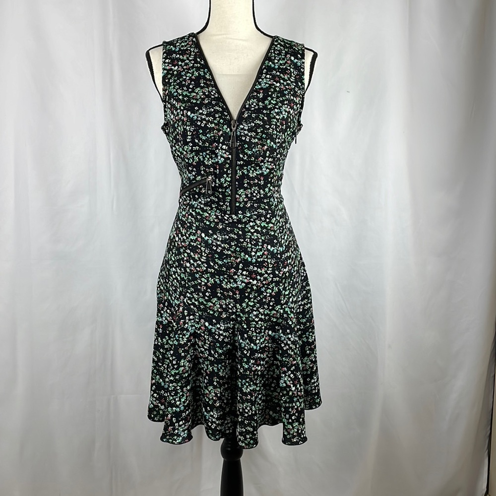 Guess Print Fit and Flare V Neck Dress, with Front and Side Zippers, Size M